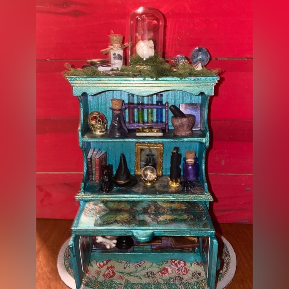 Miniature Teal Curio Cabinet with Halloween Decor - Picture 4 of 4